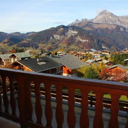 Cosy Pour 6 Pers. Avec Mezzanine A Crest-voland, Proche Pistes Et Commerces - Fr-1-733-137