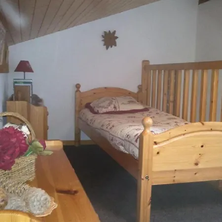 Cosy Pour 6 Pers. Avec Mezzanine A Crest-voland, Proche Pistes Et Commerces - Fr-1-733-137 Кре-Волан