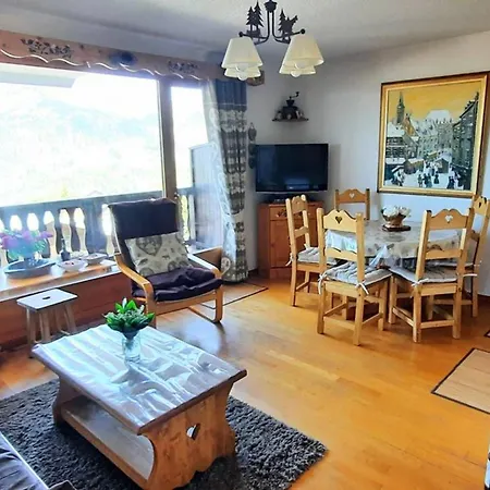 Appartement Cosy Pour 6 Pers. Avec Mezzanine A Crest-voland, Proche Pistes Et Commerces - Fr-1-733-137 Crest-Voland